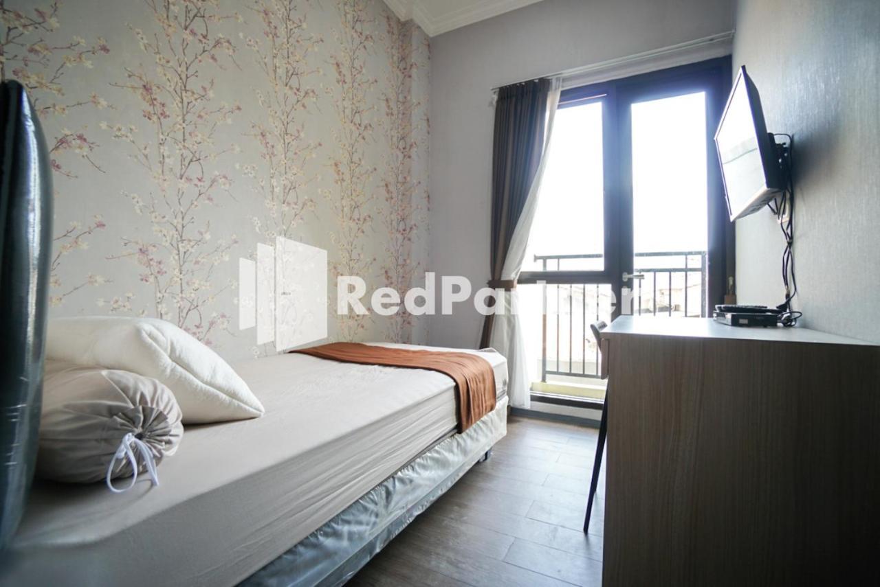 Toba Mansion Syariah Near Benhil Redpartner Hotel Джакарта Екстериор снимка