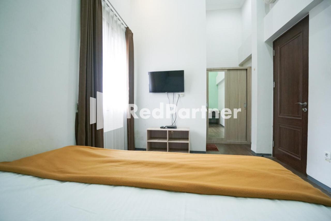 Toba Mansion Syariah Near Benhil Redpartner Hotel Джакарта Екстериор снимка