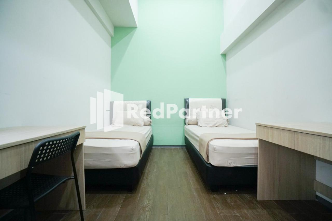 Toba Mansion Syariah Near Benhil Redpartner Hotel Джакарта Екстериор снимка