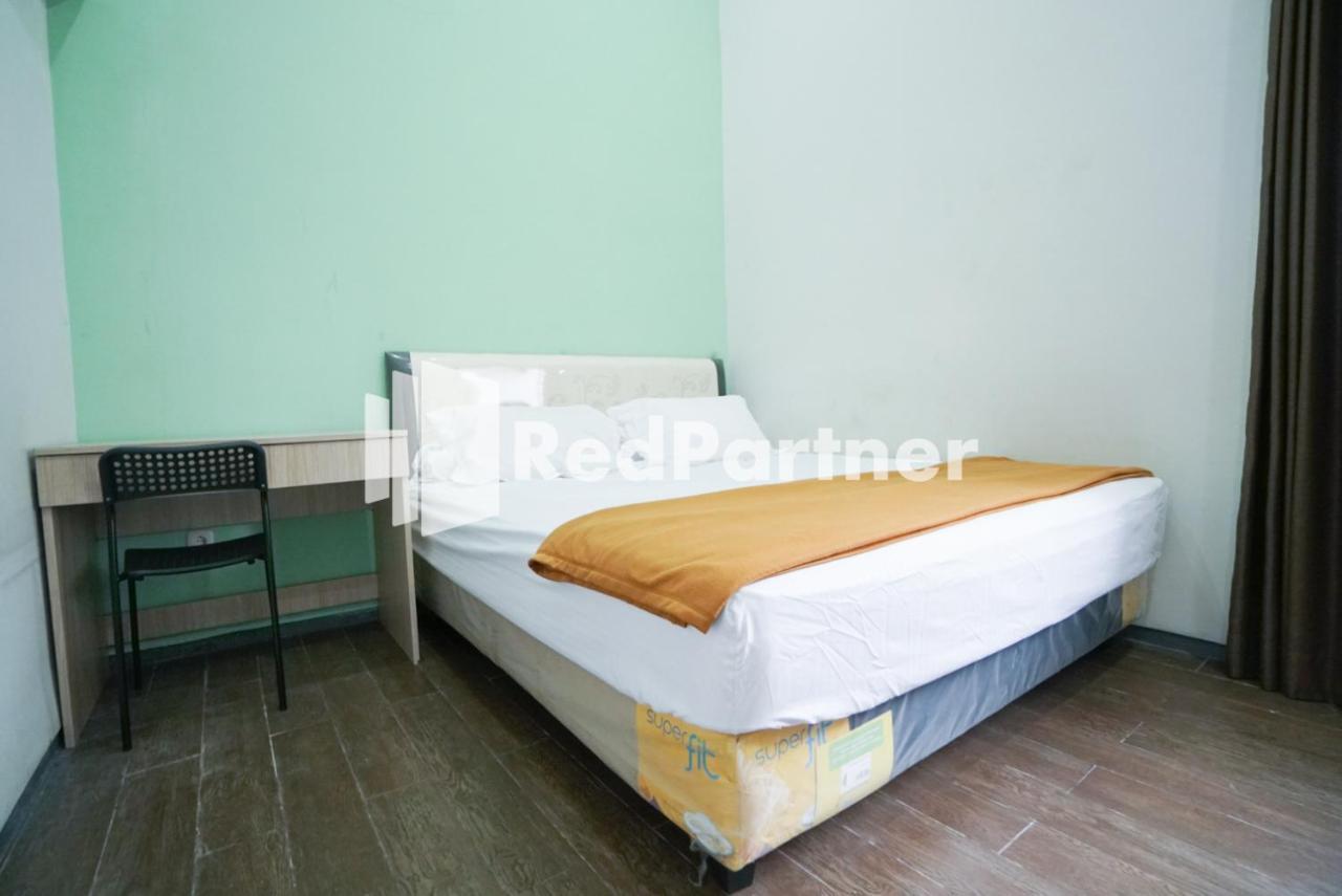 Toba Mansion Syariah Near Benhil Redpartner Hotel Джакарта Екстериор снимка