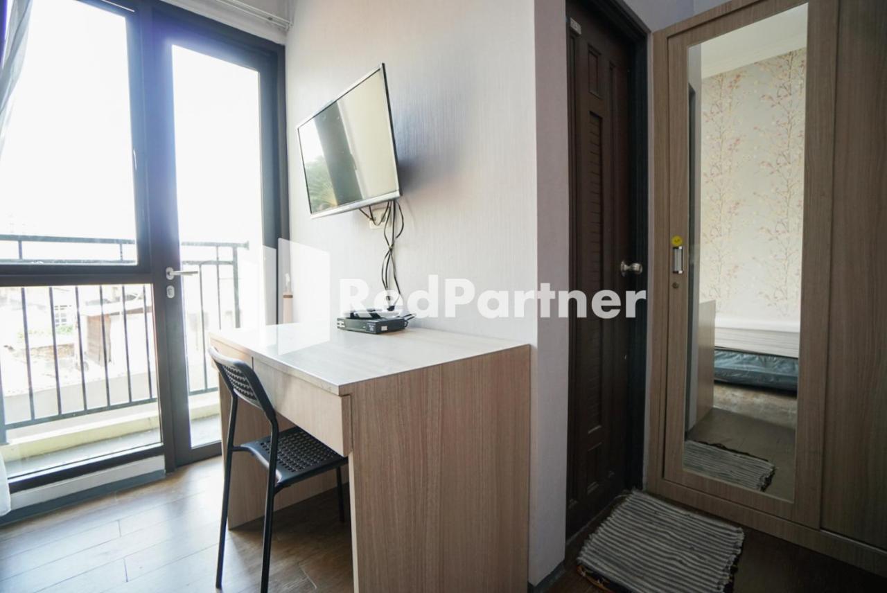 Toba Mansion Syariah Near Benhil Redpartner Hotel Джакарта Екстериор снимка