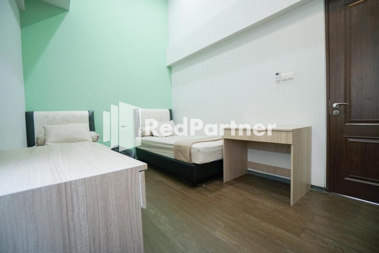 Toba Mansion Syariah Near Benhil Redpartner Hotel Джакарта Екстериор снимка