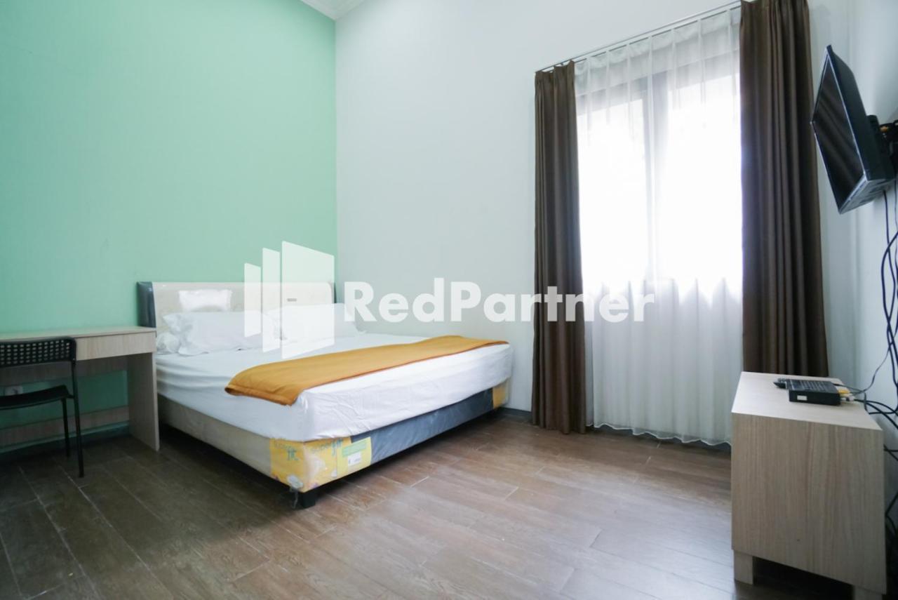 Toba Mansion Syariah Near Benhil Redpartner Hotel Джакарта Екстериор снимка