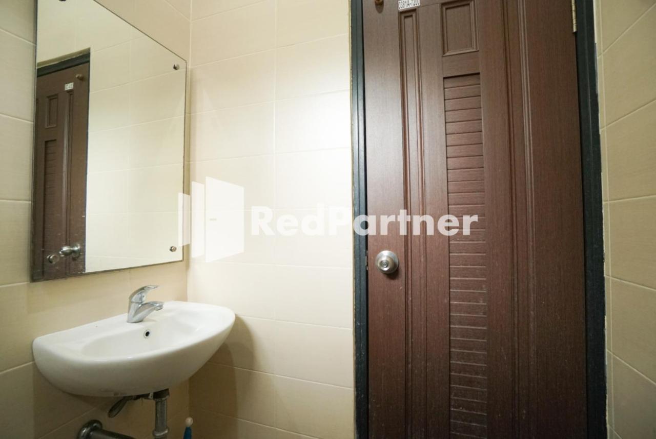 Toba Mansion Syariah Near Benhil Redpartner Hotel Джакарта Екстериор снимка