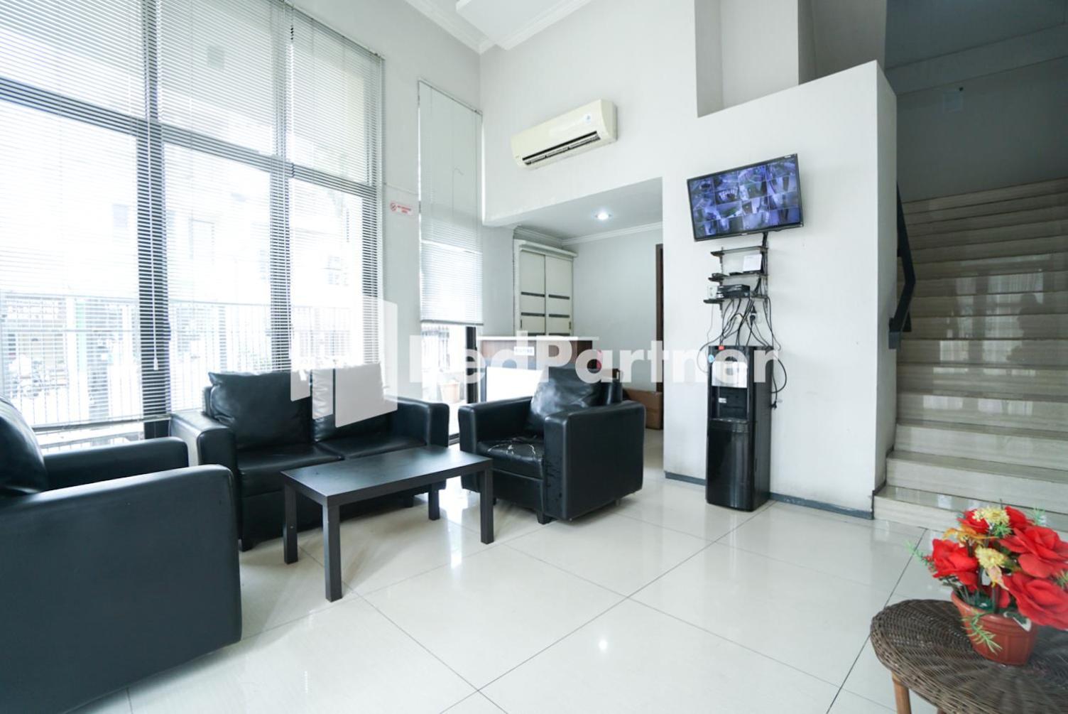 Toba Mansion Syariah Near Benhil Redpartner Hotel Джакарта Екстериор снимка
